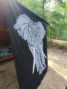 Black & White Elephant Queen Tapestry