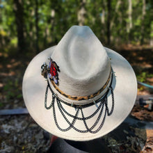 Rockstar Heart Black Layered Chain White Vegan Suede Hat XL