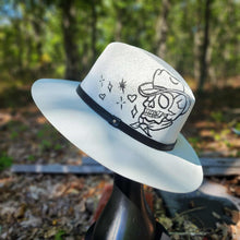Traditional Tattoo Style White & Black Canvas Sun Hat Medium