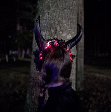Krampus Demon Horn Headband – LED Light-Up Devil Costume Headdress with Red or Black Roses